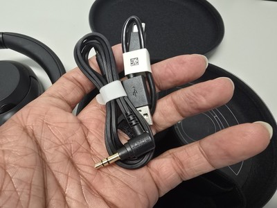 Sony ULT WEAR 900N Wireless Noise Canceling Bluetooth