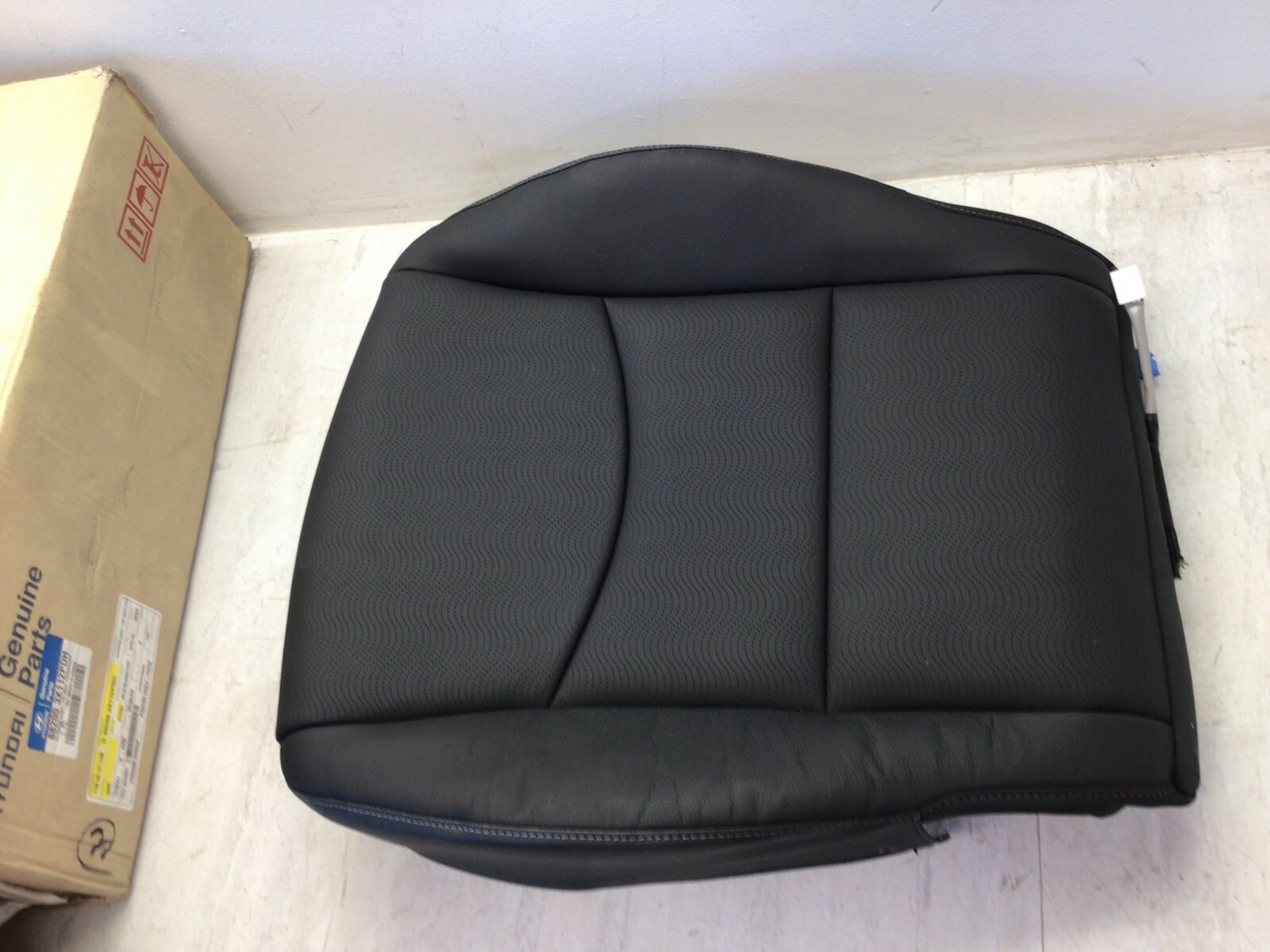 2012-2013 Hyundai Elantra OEM Front Seat Bottom Cushion Cover 88200-3X112PDH