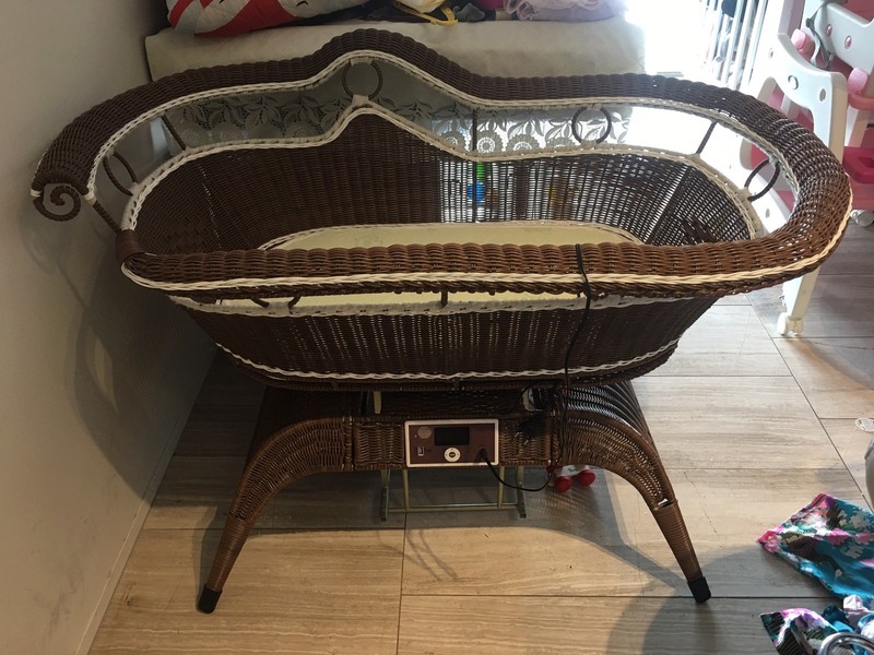 Automatic Rocking Crib