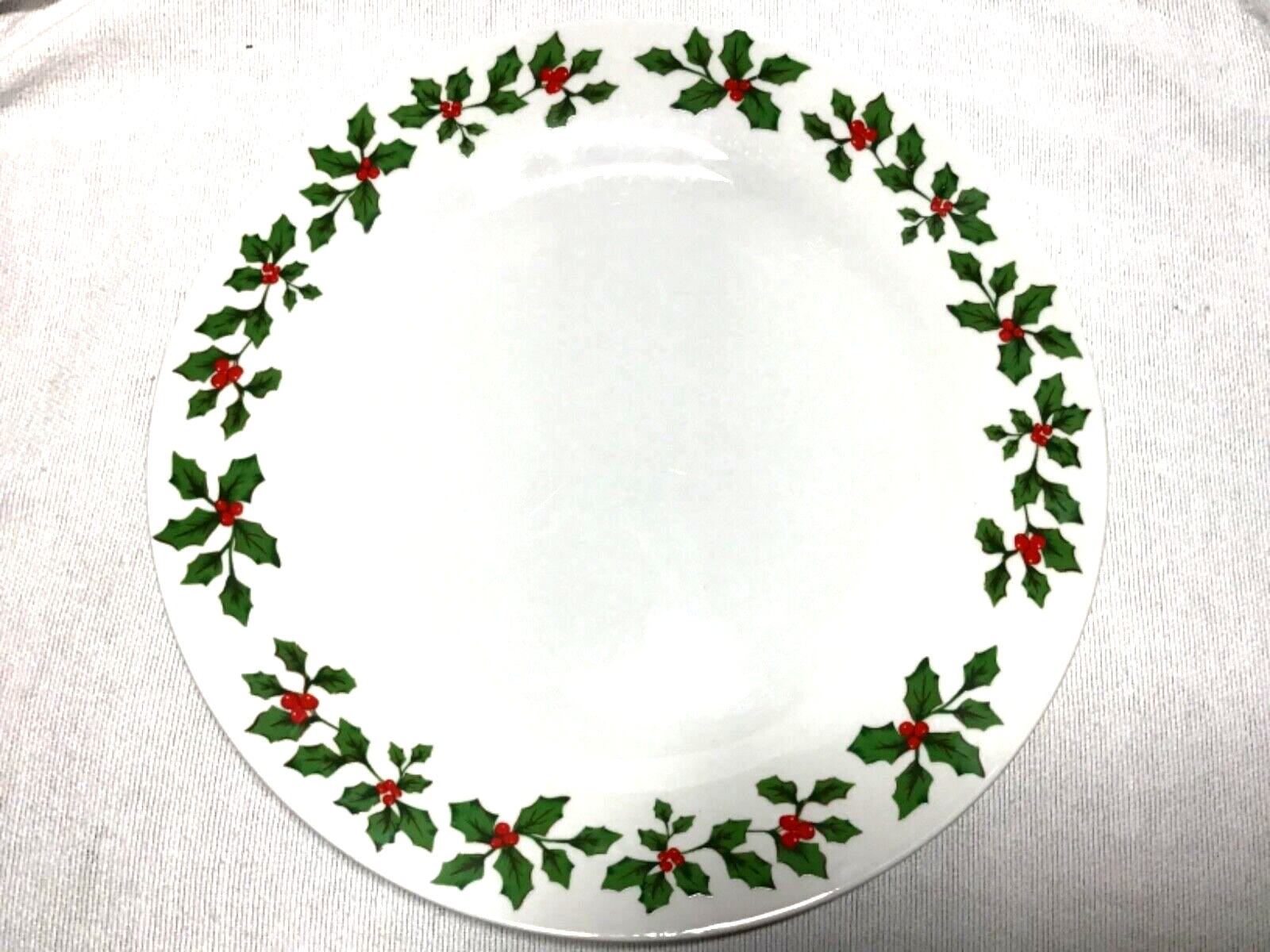 Royal Norfolk Christmas Holly & Berries Dinner Plate 10-1/2” NWT
