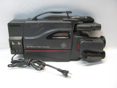 General Electric GE Model CG683 VHS Video Camera Camcorder