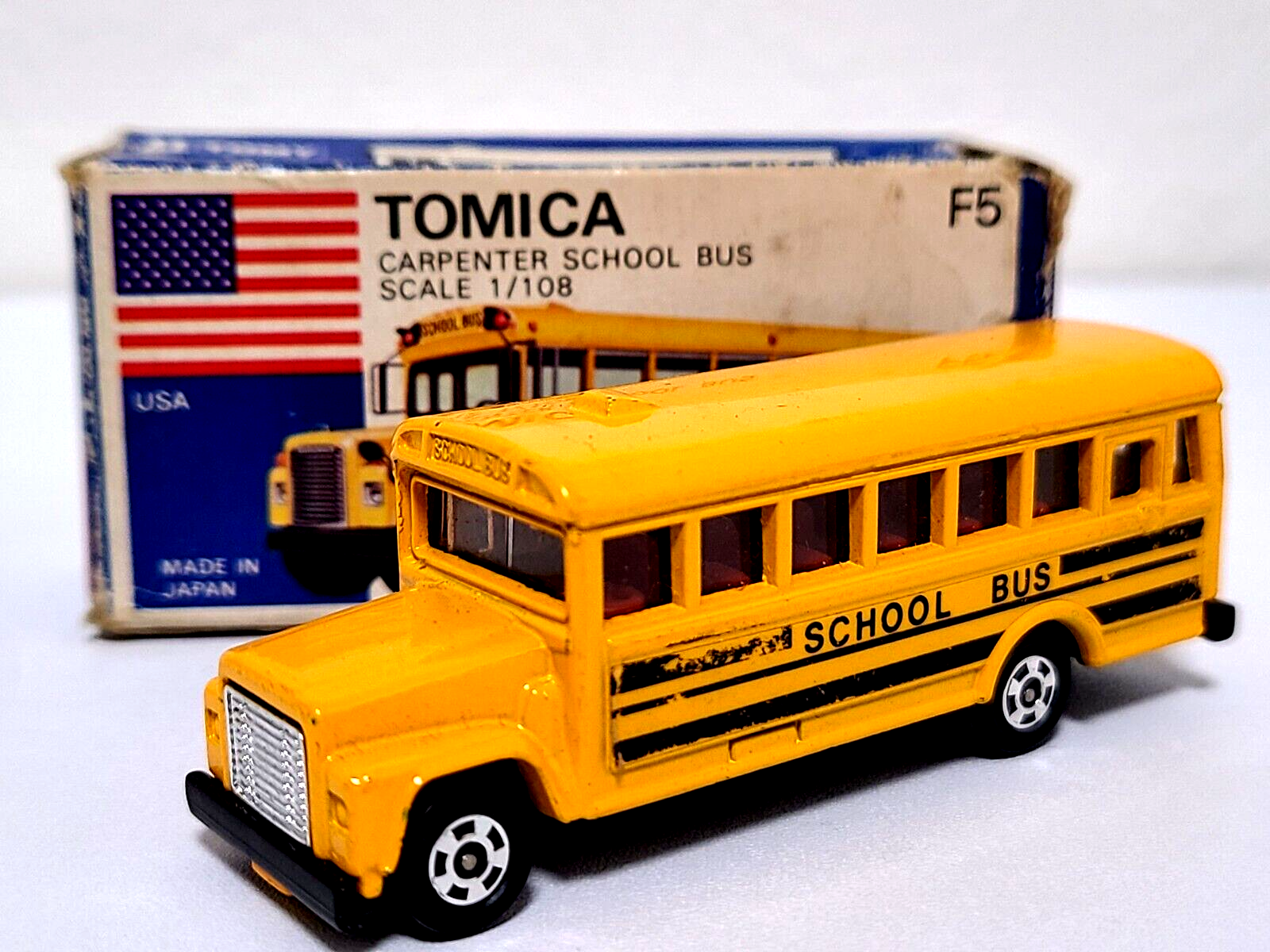 Tomy Tomica F5 Carpenter School Bus Yellow 1/108 Scale From