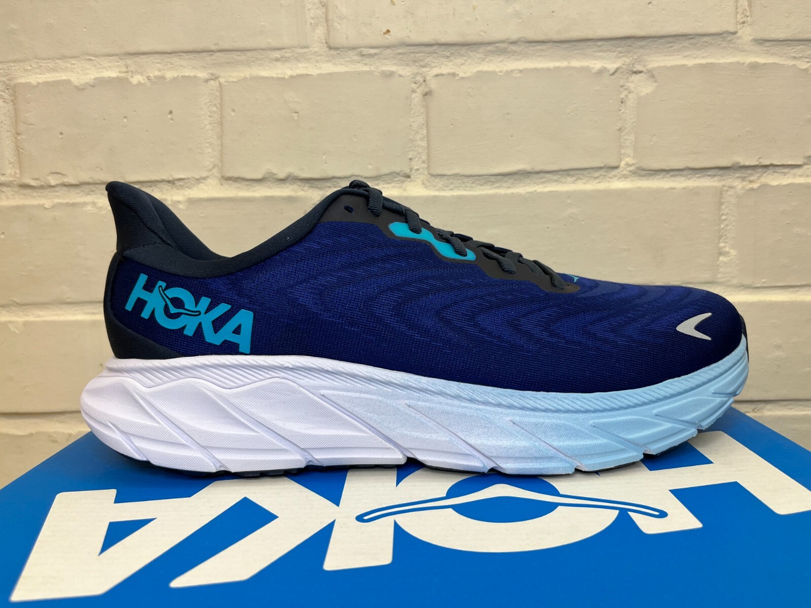 Мужские синие кроссовки Hoka One One Arahi 6 1123194-OSBB