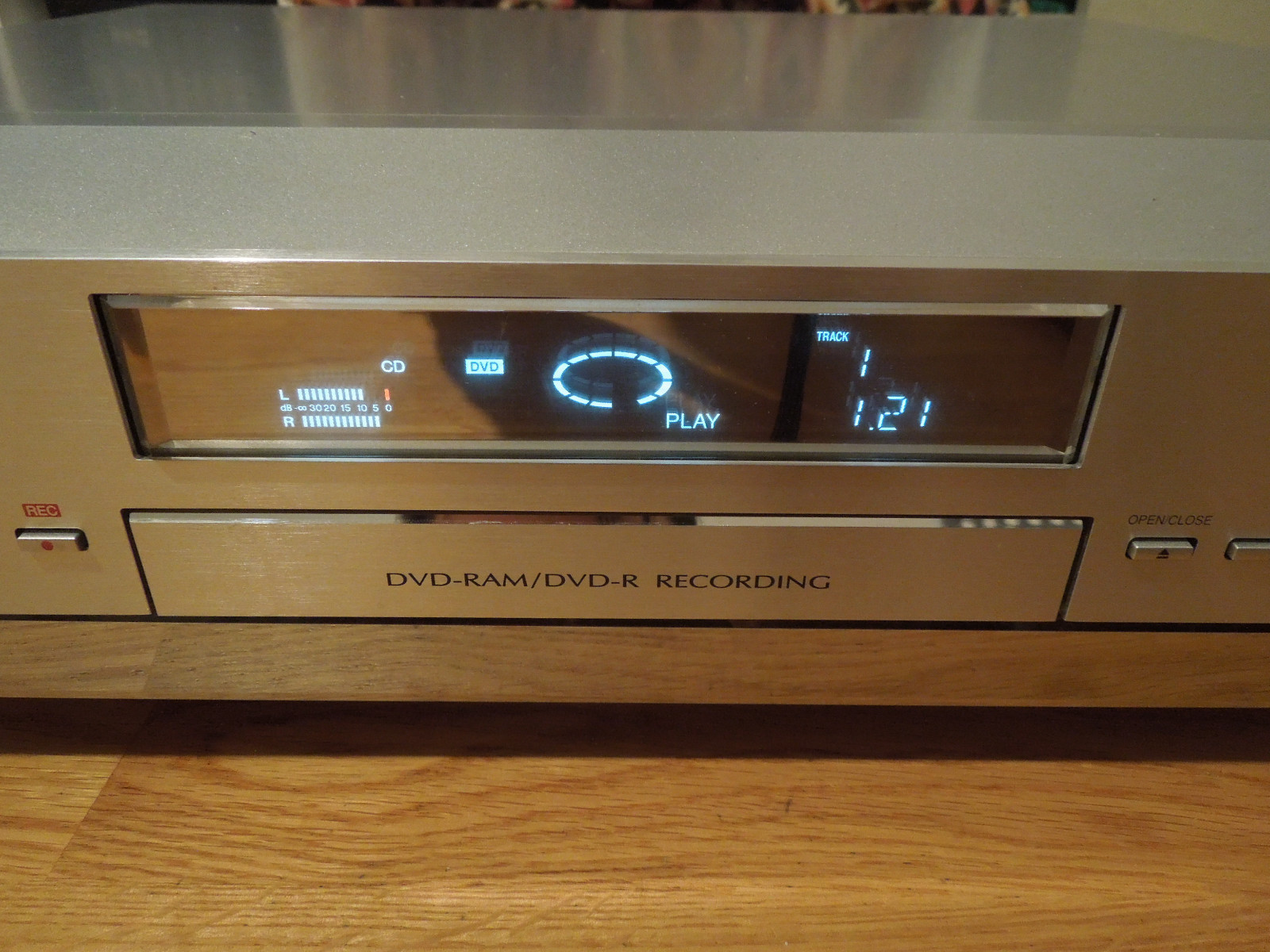 DMR-E20 DVDレコーダー Panasonic したい DMR-E20 DVDレコーダー Panasonic したい