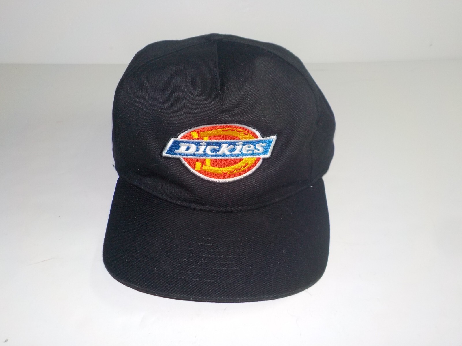 Dickies ブラック キャップ SKATEBOARD刺繍 ディッキーズ Dickies ワッペン調刺繍メッシュキャップ