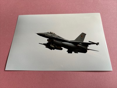 Belgian Air Force General-Dynamics F-16 FA-77 colour photograph