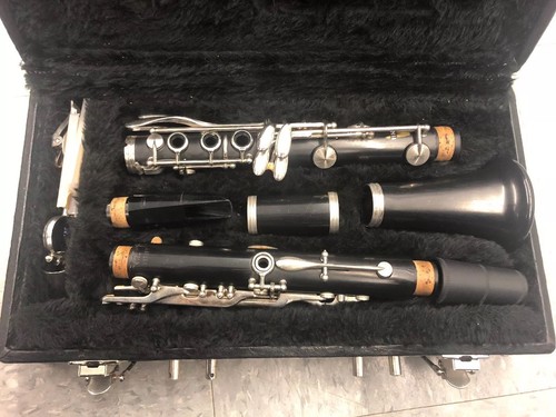 Vito Model 7212 Clarinet Hard Case with Mouthpiece USA