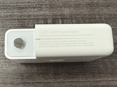 新品未開封　Apple USB-C 140W Power Adapter 純正 Apple 140W USB-C Power Adapter for MacBook Series - White