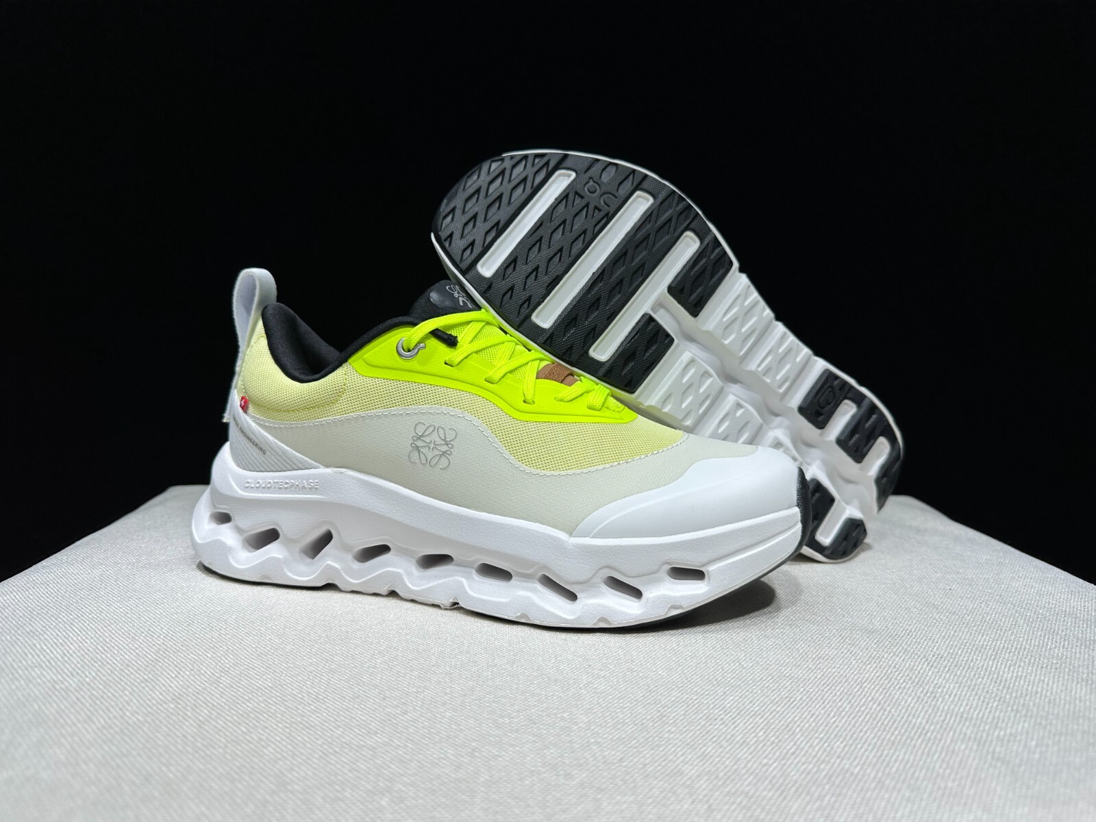 On x LOEWE Cloudtilt 2.0 US size 8-11 New Men's shoes yellow
