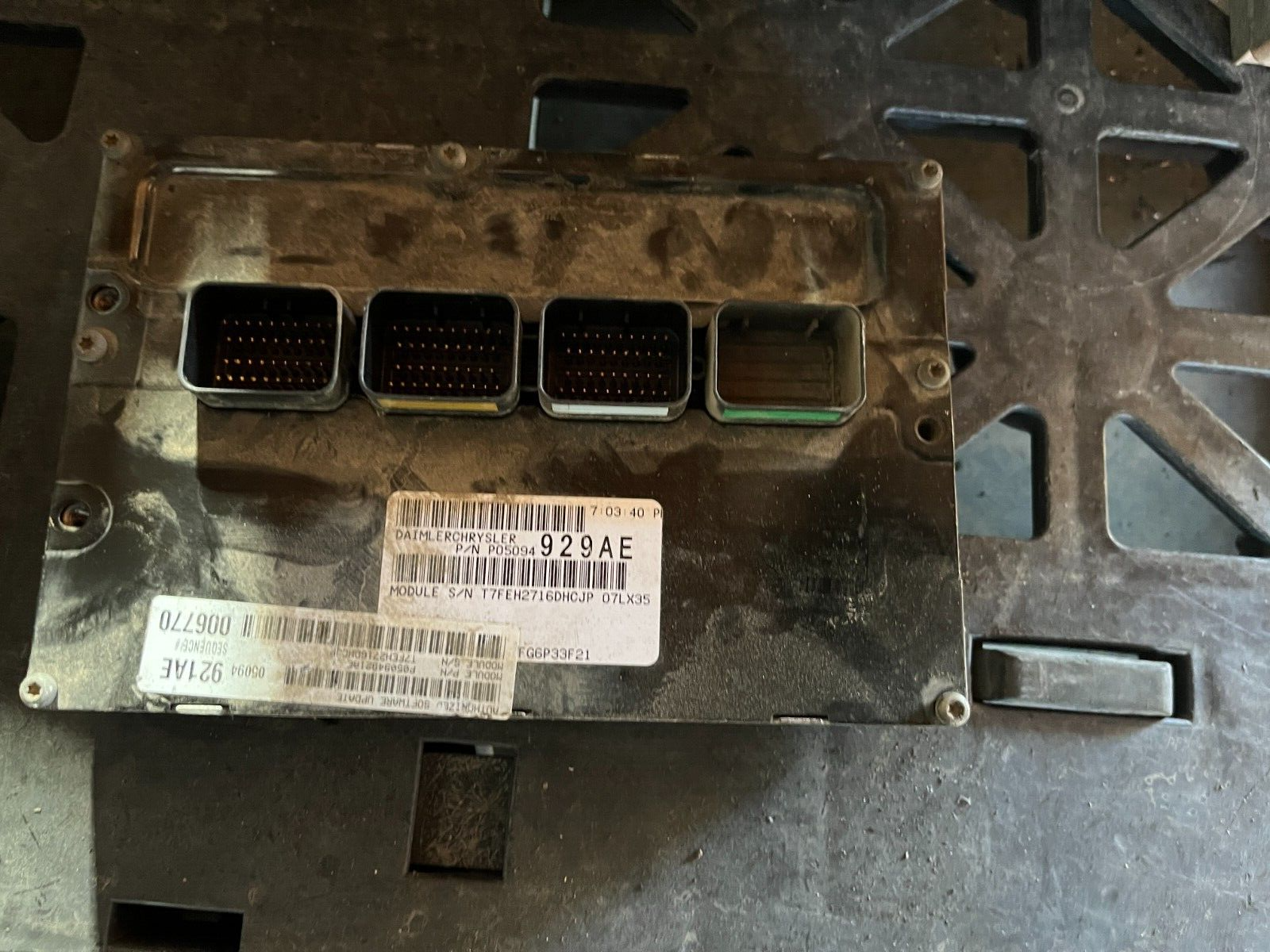 OEM Engine ECM Control Module 3.5L 07 CHARGER MAGNUM 300 p05094921AE 05094921AE