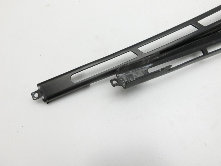 Audi Q7 4L 09-15 1x Scheibenwischer Wischarm Beifahrerseite Vorne Rechts Audi Q7 4L 09-15 22.10.2012 4L1955408B... Vorschau 2