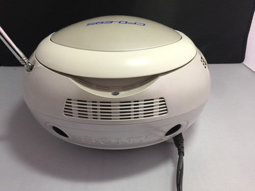 SONY CFD-E95 CD RADIO CASSETTE STEREO BOOMBOX White Silver