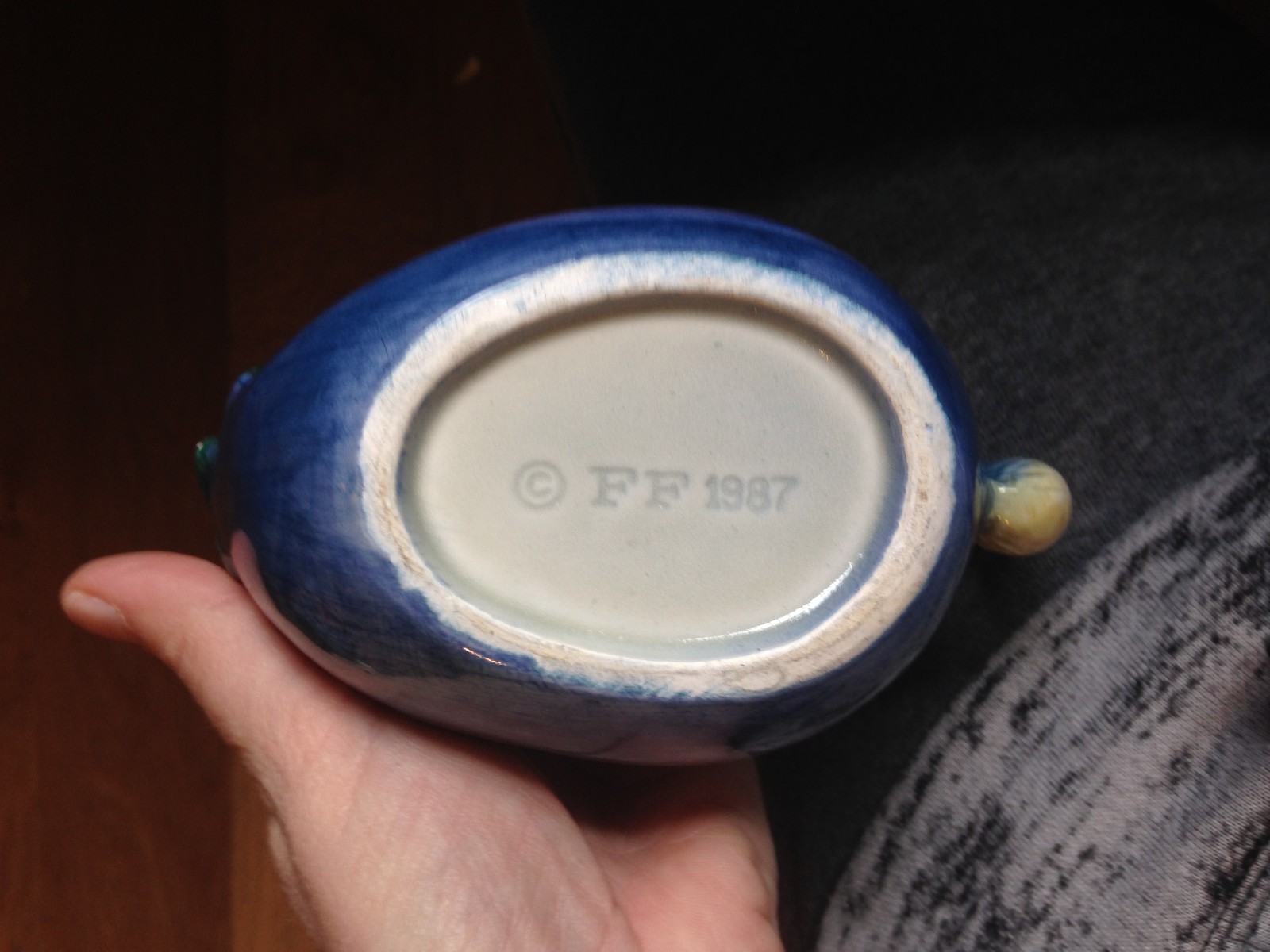 VINTAGE COLORFUL CERAMIC FITZ AND FLOYD EGGPLANT CREAMER WITH FREE SHIPPING