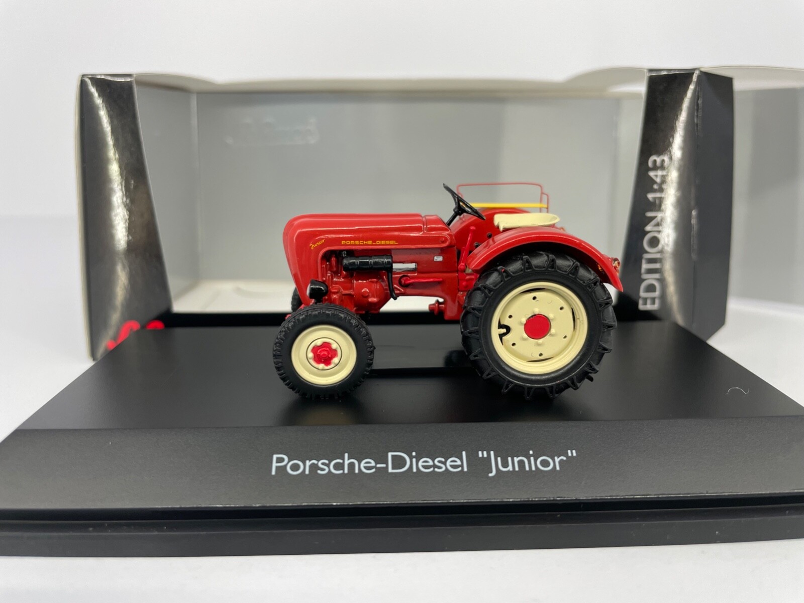 Schuco Porsche Diesel Junior K 1:43 450261200 | eBay Schuco Porsche Diesel Junior K 1:43 450261200 | eBay