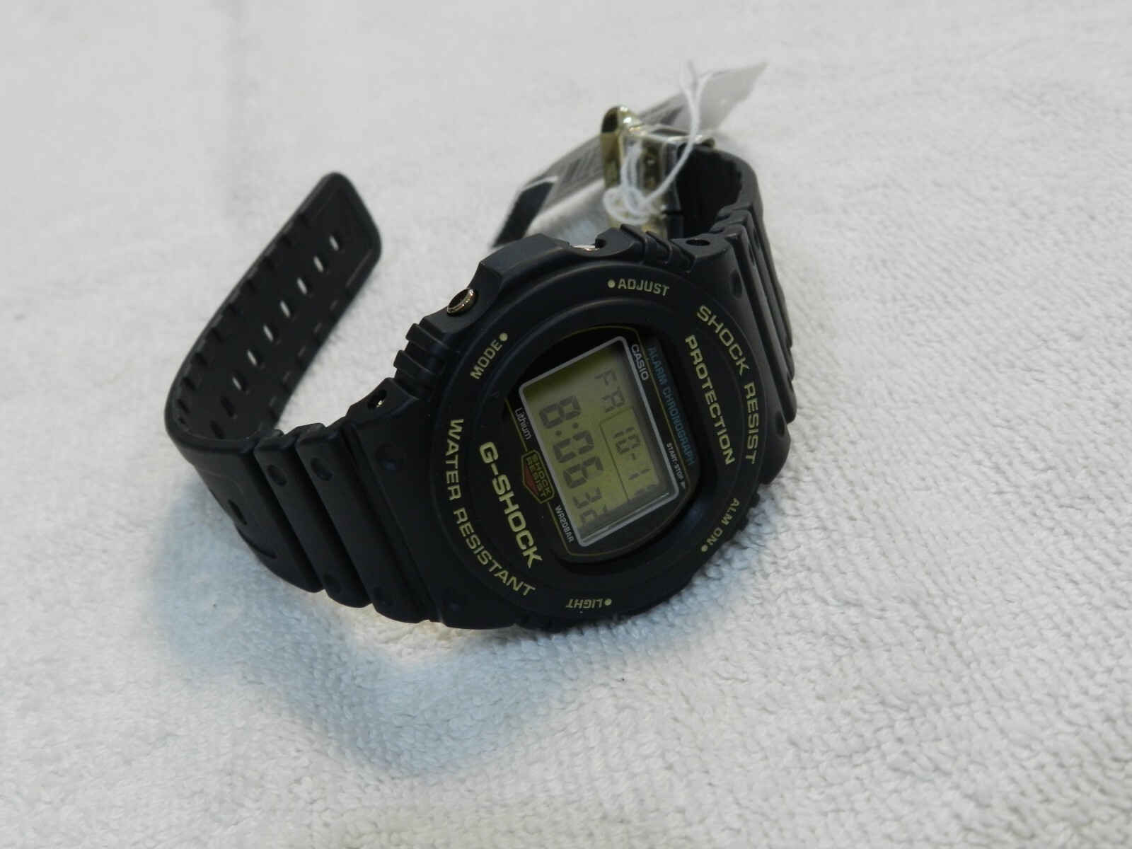 G-SHOCK DW-5735D-1BJR/35th ブラック ゴールド sddefault.jpg