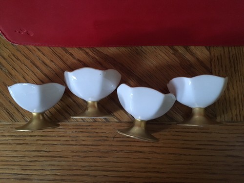 NORITAKE NIPPON ANTIQUE 4 PORCELAIN EGG CUPS HOLDERS GOLD/WHITE/LUSTERWARE JAPAN