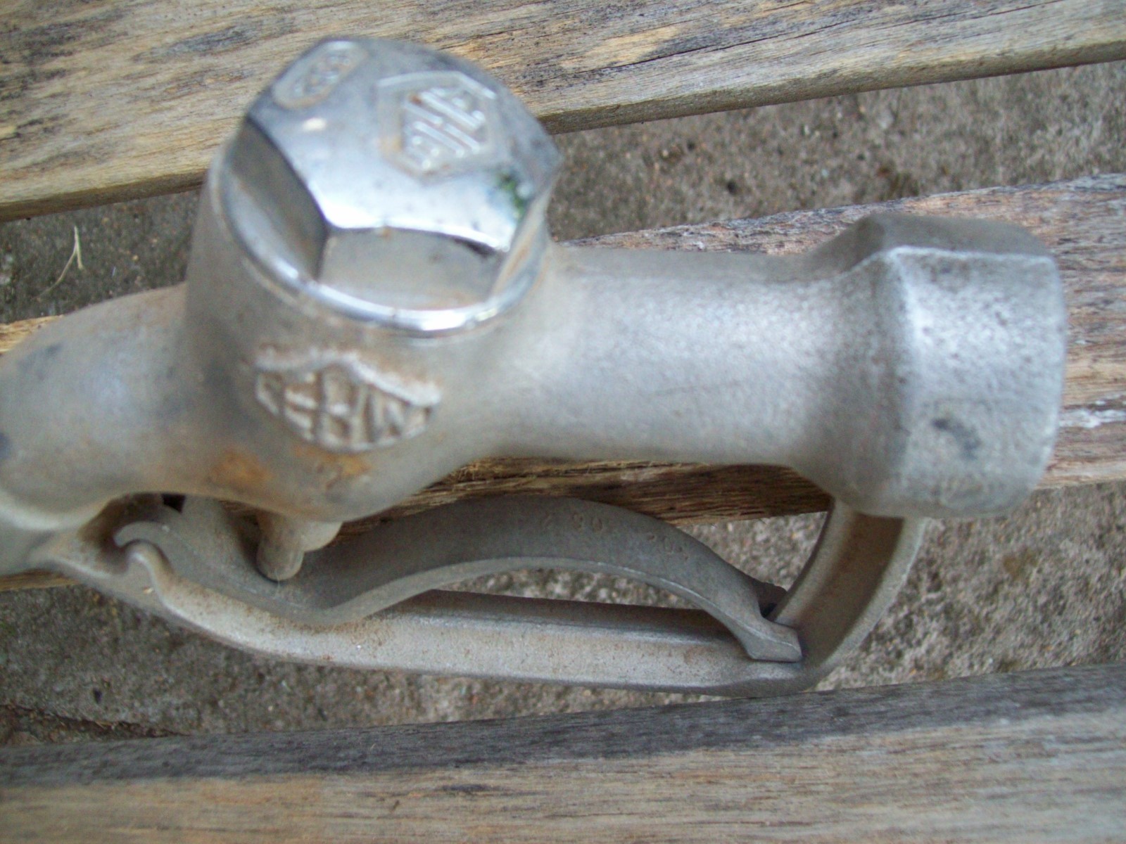 5 Vintage Gas Pump Nozzles, Brass Knappco,Brass Ebw,Buckeye,2 Ebw with Chome Nut