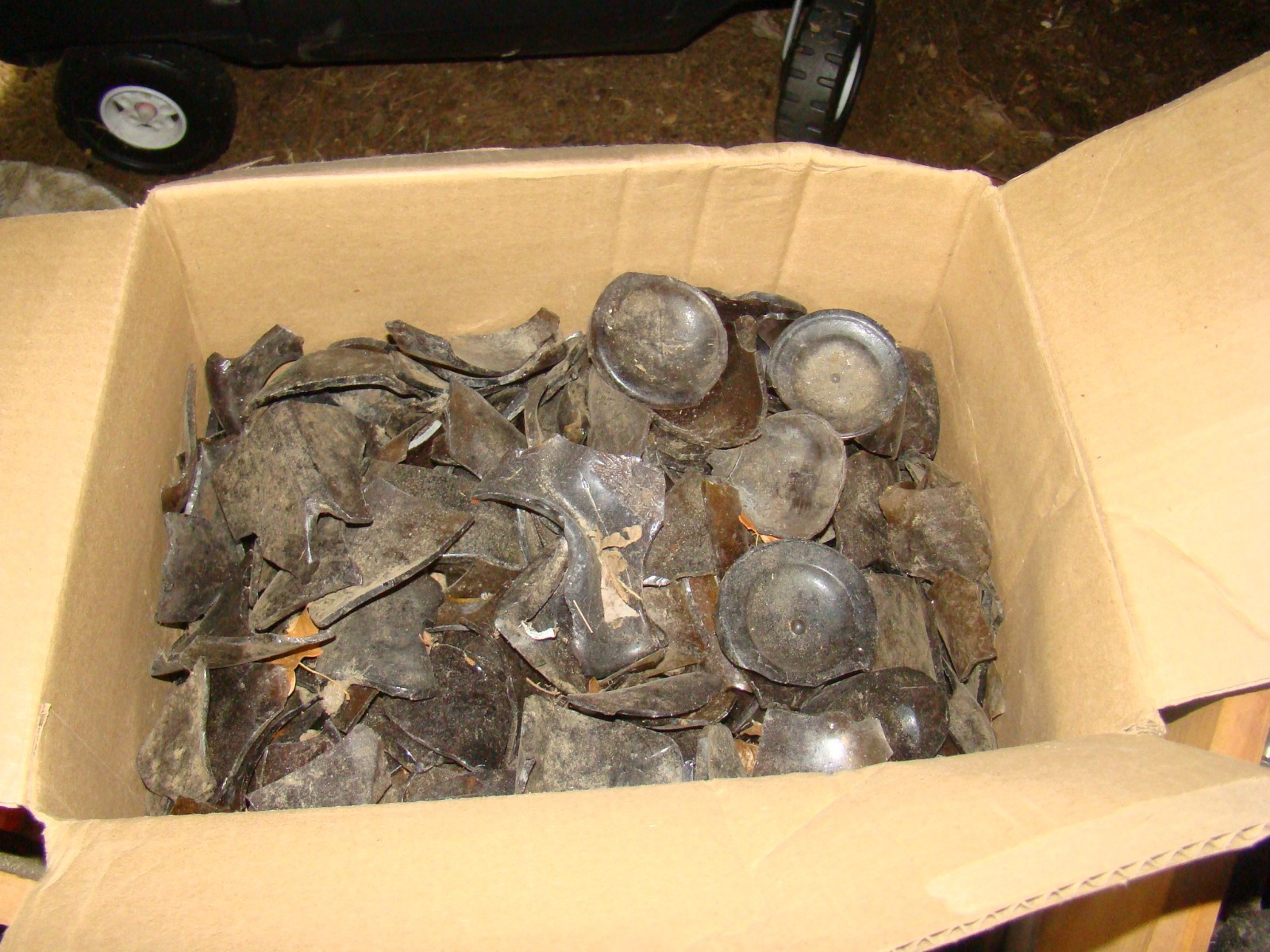 STODDARD GLASS 15 BOXES FROM MILL VILLAGE STODDARD DIG - GREAT FOR ART