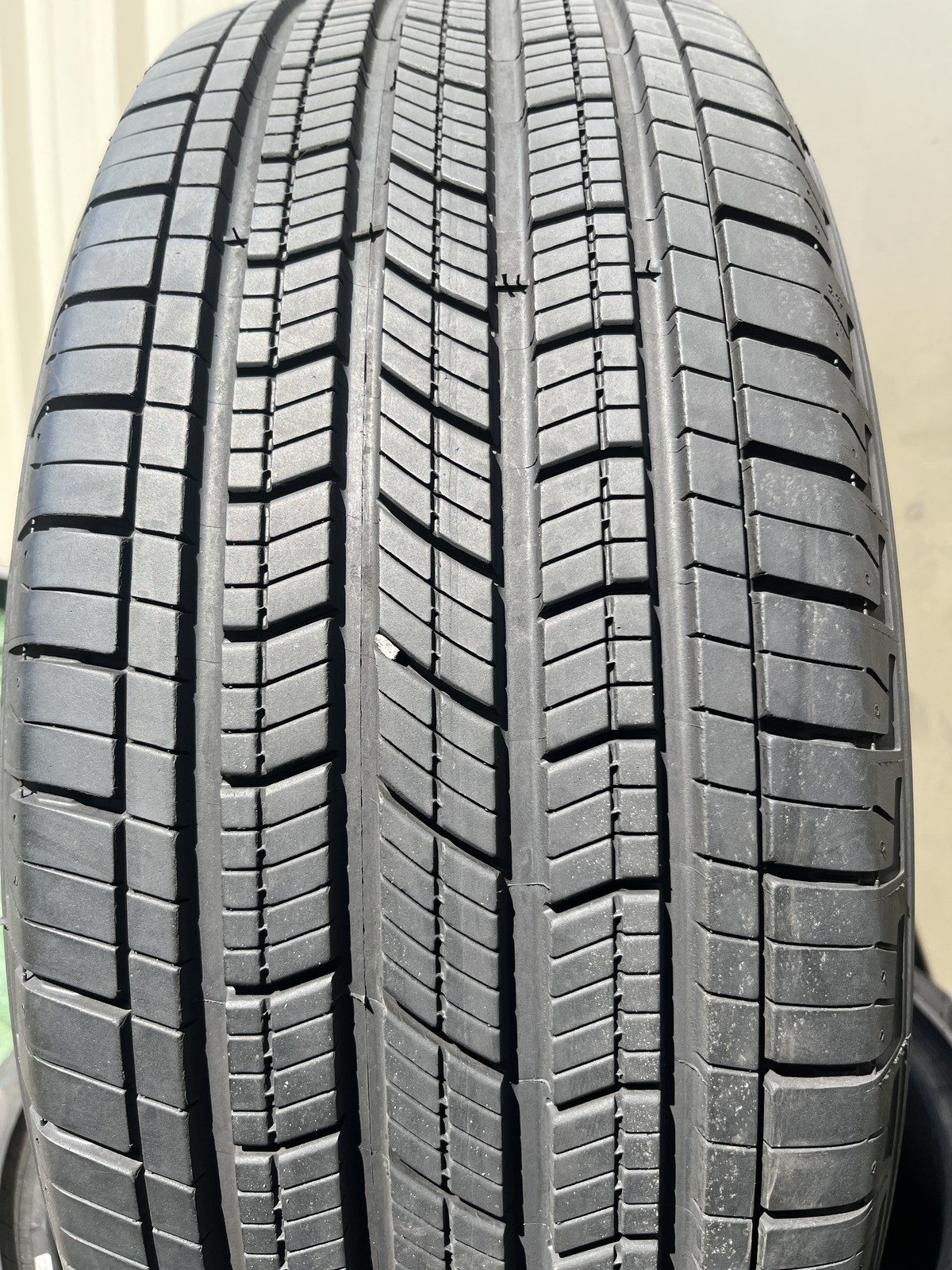 1 Tire Michelin Primacy LTX 265/60R18 110H DOT.1825 8.75/32