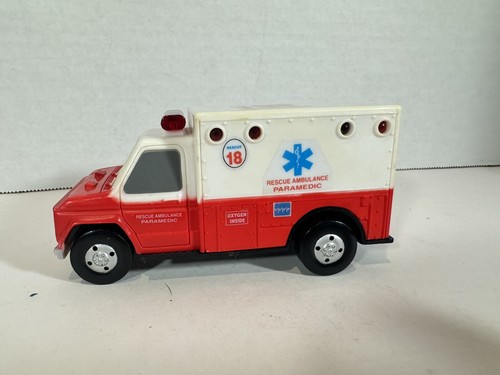 【中古】 Feel the Pain Ambulance Vintage FunRise 1993 No. 18 Rescue Ambulance Paramedic