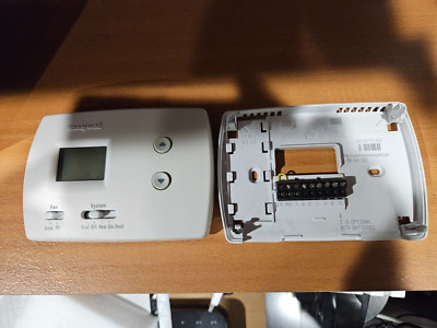 Honeywell Pro 3000 TH3210D1004 Thermostat NonProgrammable 2 Heat1 Cool Heat Pump