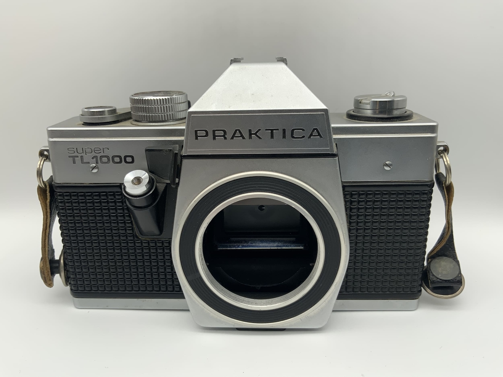 ★プラクチカ PRAKTICA SUPER TL 1000 ボディ ＋ OSRAM BSD 25・STUDIO 良品 電池・取説・ストラップ・アイカップ付 Praktica Super TL1000 + 50mm 2,8