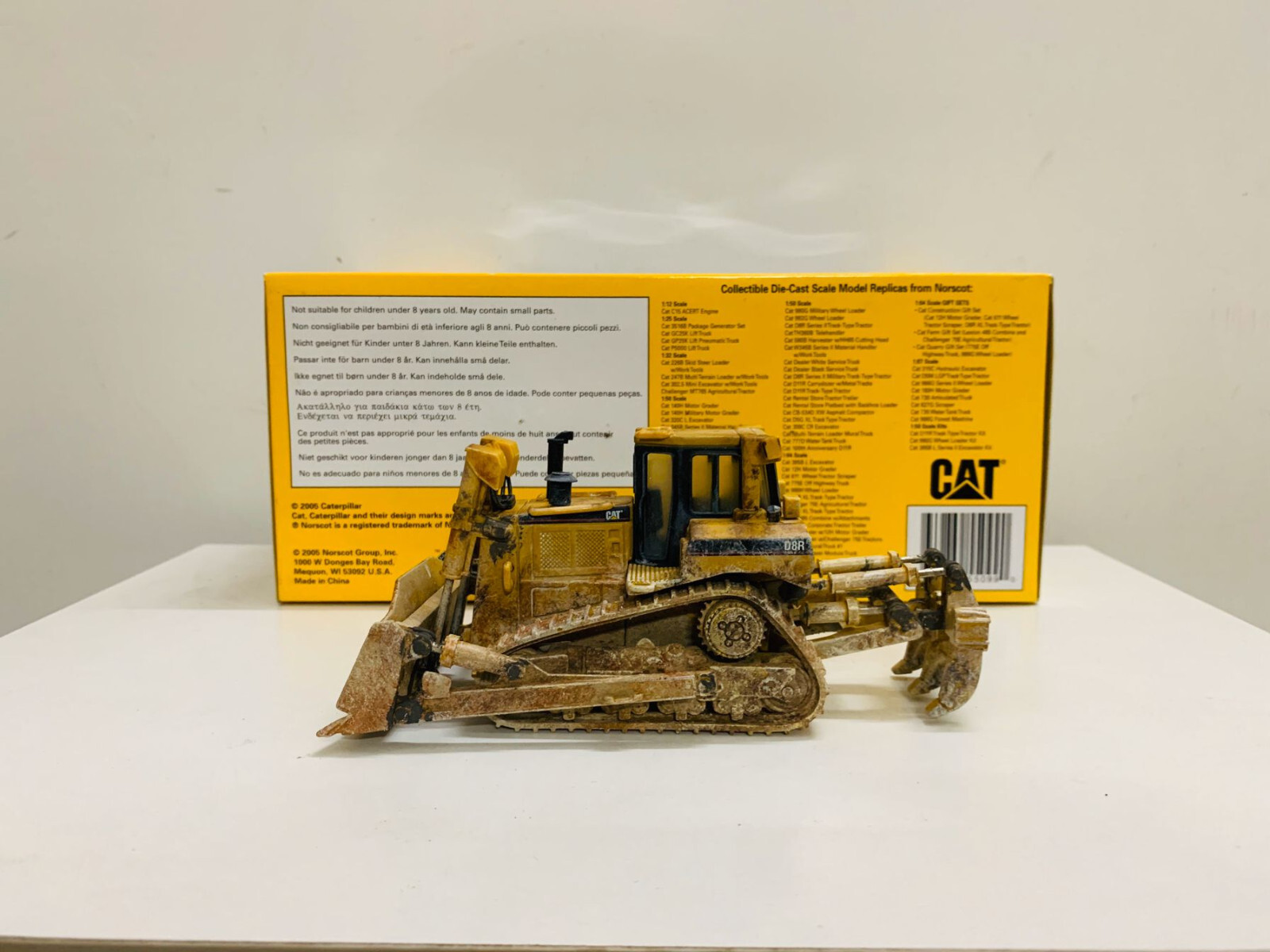 Norscot Cat D8R Series II Track-Type Tractor Muddy Edition 1 Norscot Cat D8R Series II Track-Type Tractor Muddy Edition 1