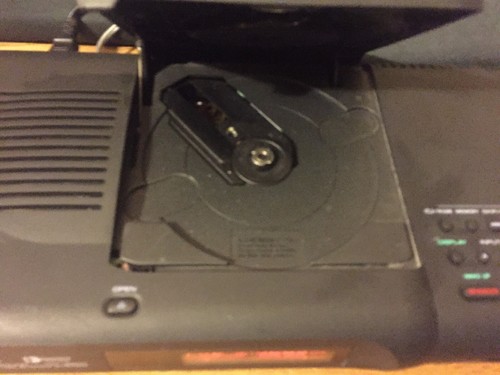 Yamaha cd Stereo System Yst-99CD Natural sound table top System W/ speakers