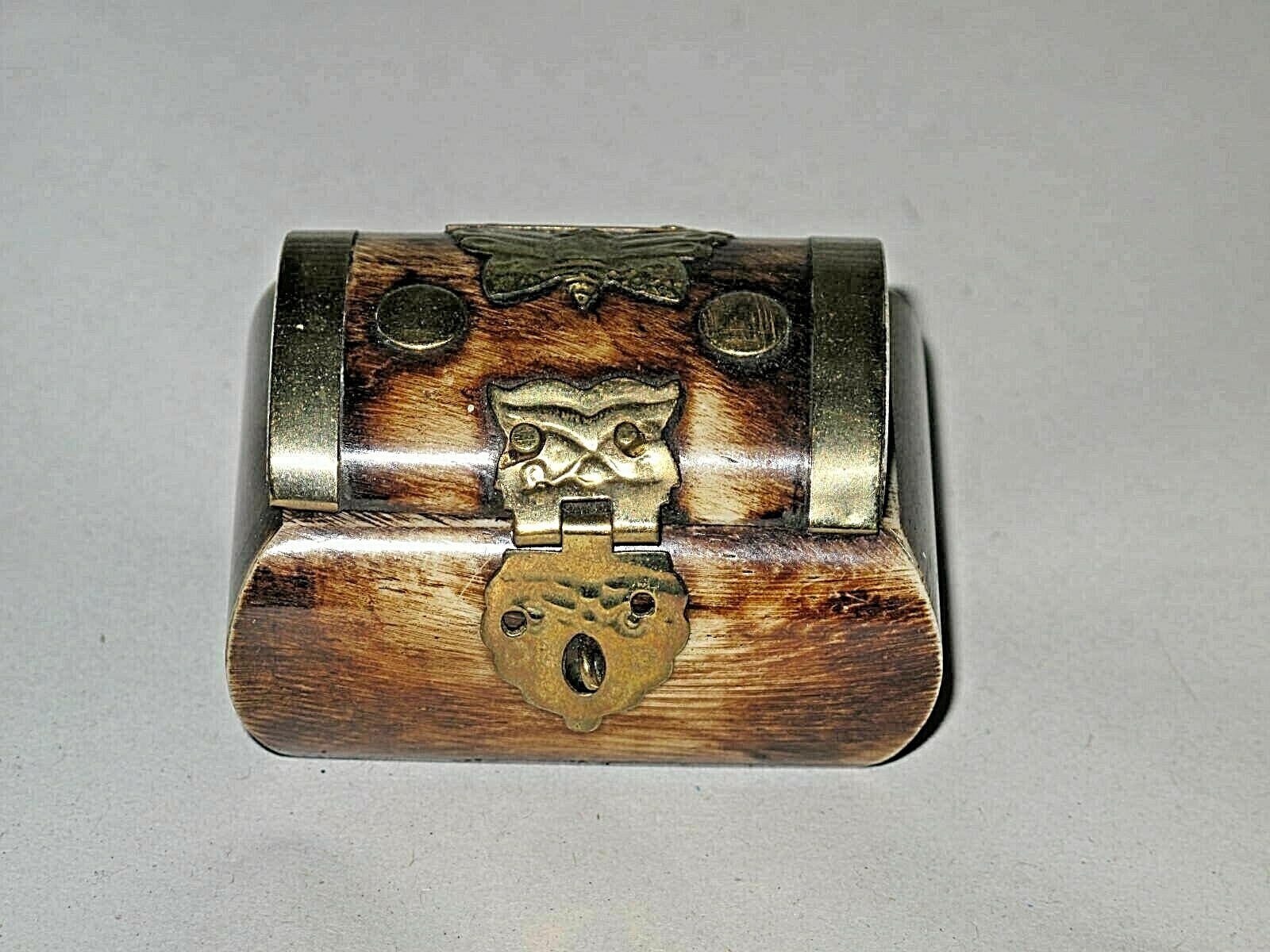 Vintage Bovine Bone Brass Tone Hinged Lid Purple Velvet