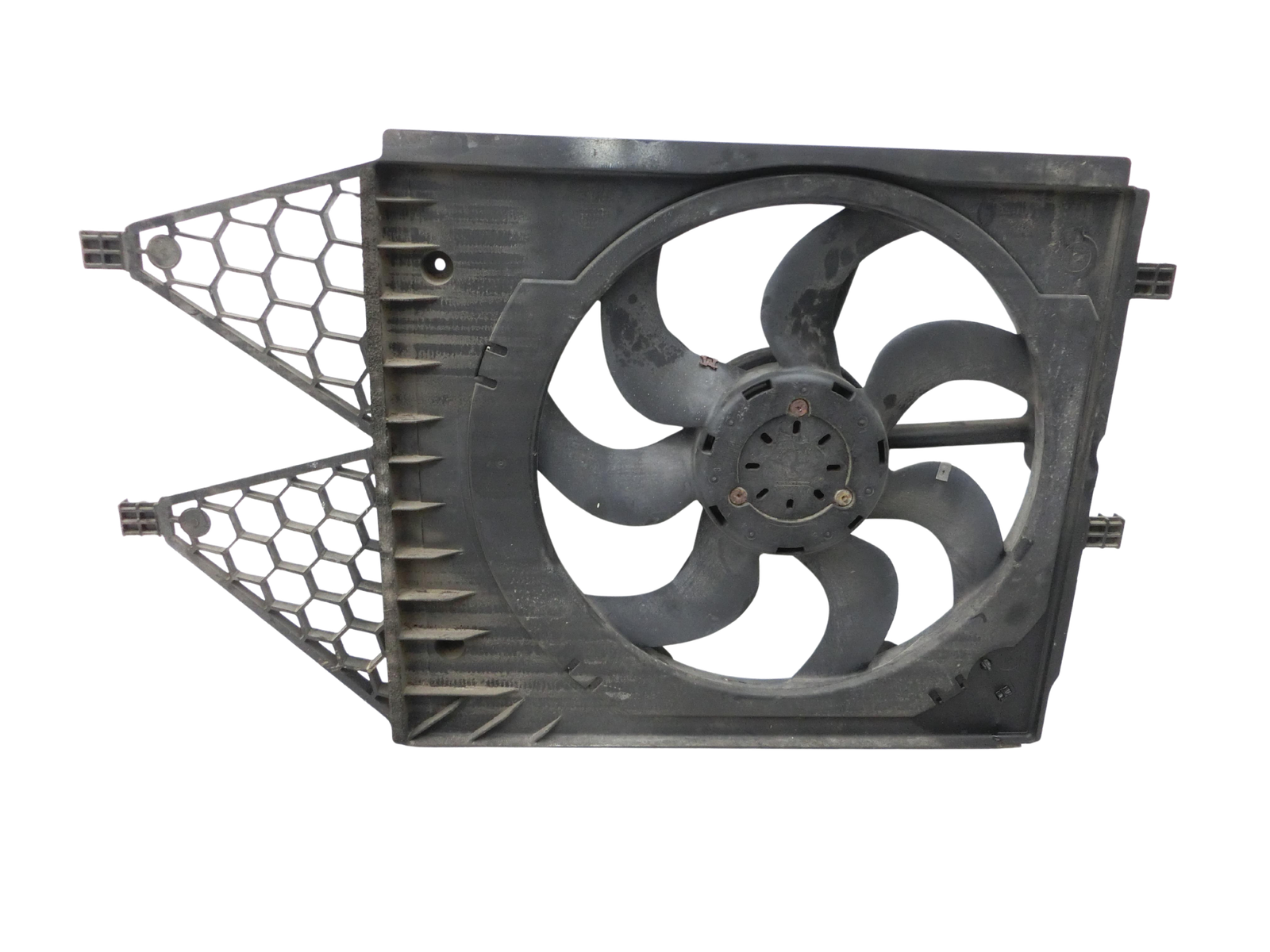 Audi A1 8X 10-14 TDI 1,6 66KW Lüfter Ventilator f. Kühler 250W 392MM - Bild 1