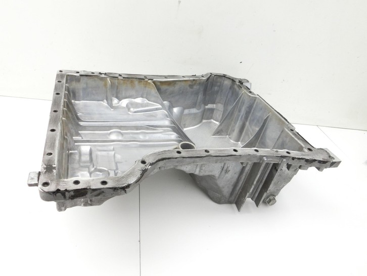 Mercedes A207 E250 10-13 CGI 1,8 150KW M271 Ölwanne Motorwanne Mercedes A207 E250 10-13 31.08.2010 A2710101713... Vorschau 2