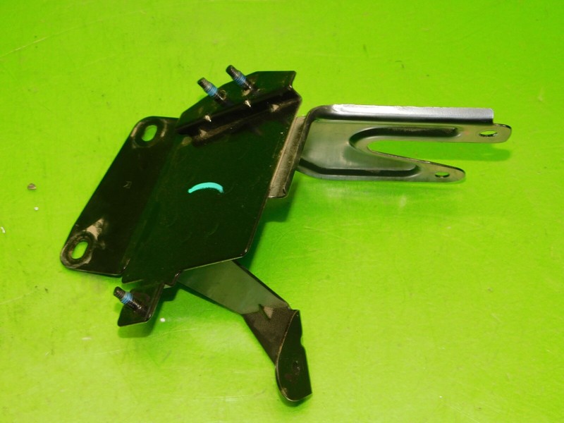 14-17 Infiniti QX50 OEM passenge rear bumper object sensor computer bracket