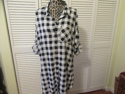 Miss Lili shirt duster 2X, black, white, collar, roll up sleeves, long,side slit