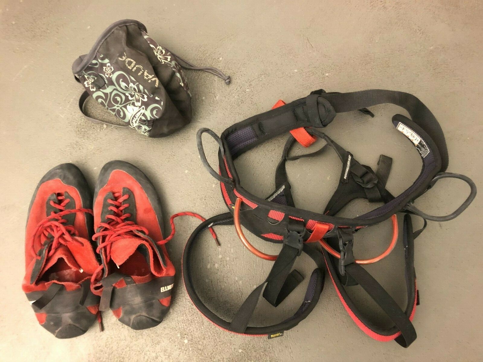 Elliot Klettersteigset mit Klettergurt Elvis XS, Kletterschuhen u. Kreidetasche