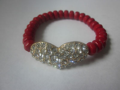 RED FACETED LUCITE BEAD CLEAR CRYSTAL STUD ON GOLD TONE HEART STRETCH BRACELET