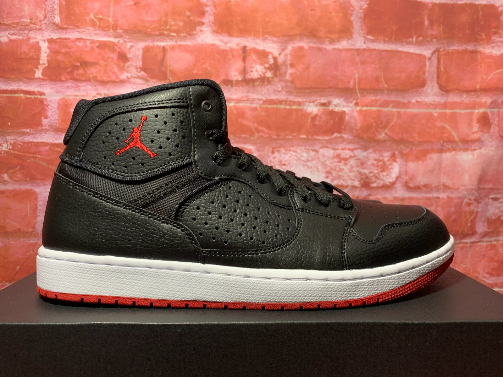 【ナイキ】Nike Jordan Access Black Gym Red NIKE JORDAN ACCESS BRED BLACK GYM RED AR3762-001 MEN'S