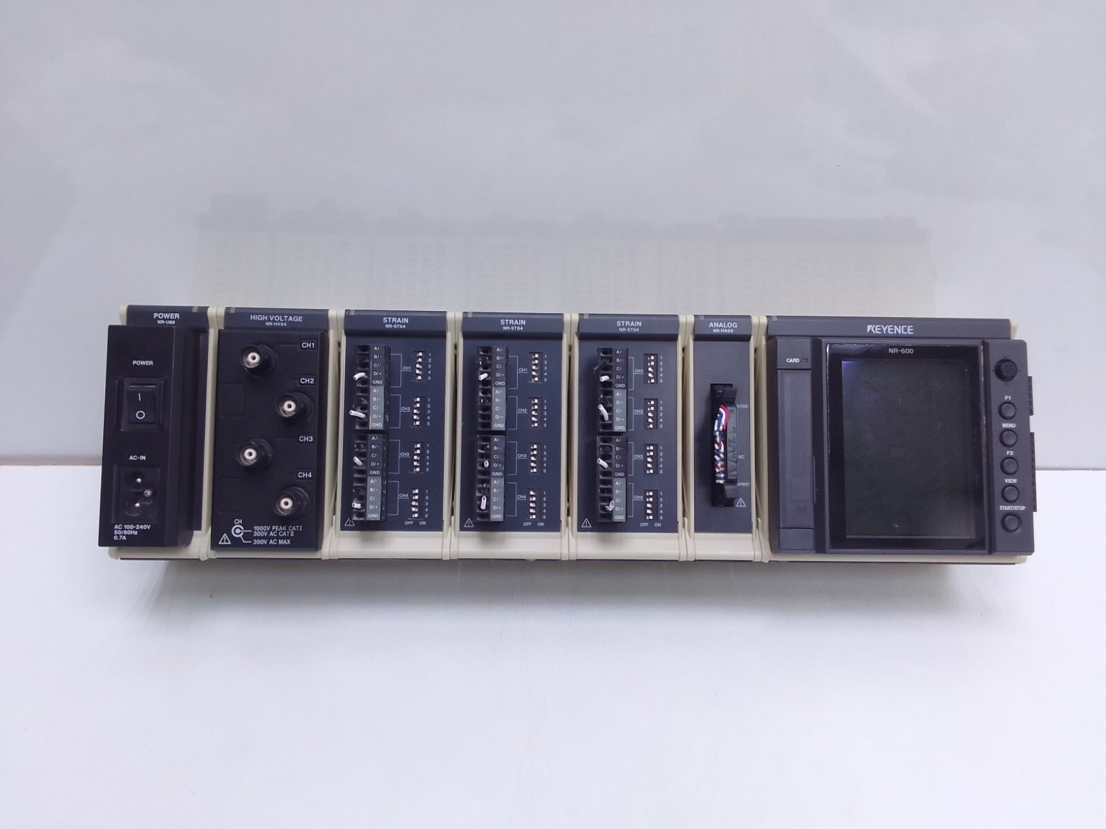 KEYENCE NR-600 + NR-HA08 + NR-U60 + ZX-EDA11 + 20C1DR-D-V2
