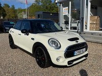 2016 MINI Hatch 2.0 Cooper SD Euro 6 (s/s) 5dr HATCHBACK Diesel Manual