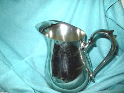 F B ROGER SILVER PLATE WATER TEA PITCHER WITH ICE LIP NICE CONDITION LOT # V