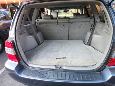 image 4 of interior