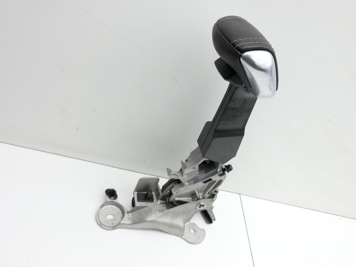 Peugeot 2008 I 16-19 Handbremshebel Hebel für Handbremse Bremshebel Peugeot 2008 I 16-19 30.06.2016 98067000ZQ... Vorschau 5