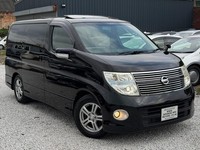 2009 Nissan Elgrand E51 HIGHWAY STAR 2/4WD 3.5L Petrol 8 Seater Sunroof Adaptive