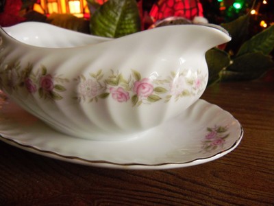 2 PC. DANSICO FINE CHINA MADE IN JAPAN GRAVY BOAT W/ATTACH PLATE & CUP TEAHOUSE