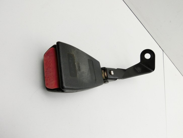 BMW E46 325CI 01-03 Cabriolet Gurtschloss Links Hinten BMW E46 325CI 01-03 22.03.2001 7007747 72117007747 gebraucht Vorschau 2