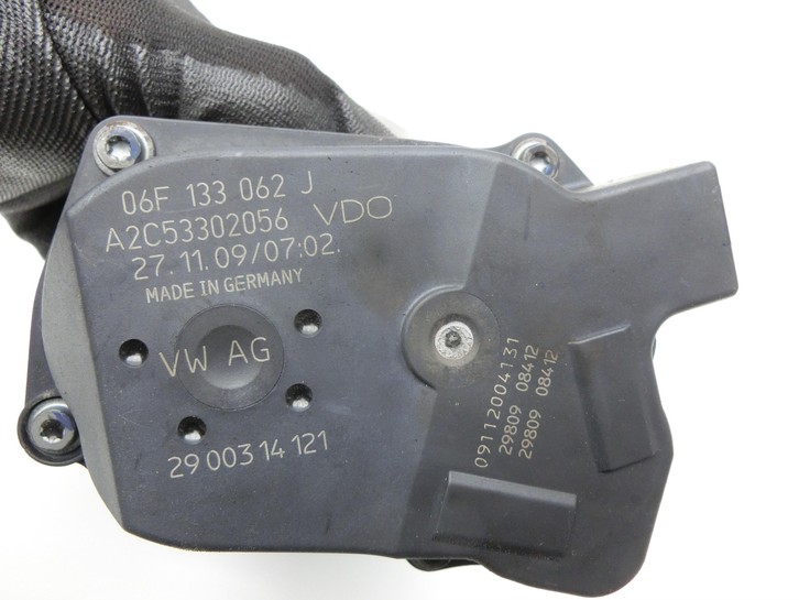Audi A5 8TA 07-11 TFSI 2,0 155KW CDNC Drosselklappe Audi A5 8TA 07-11 06.01.2010 06F133062Q 06F133062J A2C53302056... Vorschau 4