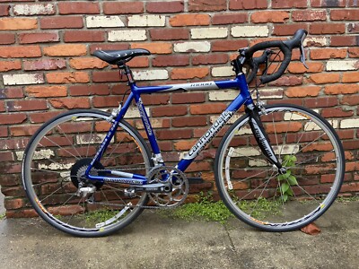 cannondale r1000 road bike
