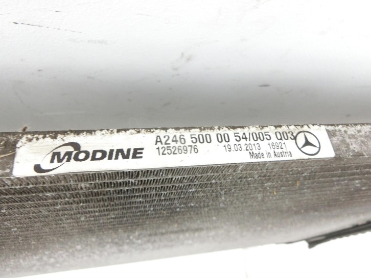 Mercedes W176 A180 12-15 Kondensator Klimakühler AC Mercedes W176 A180 12-15 31.10.2013 A2465000054 gebraucht Vorschau 4
