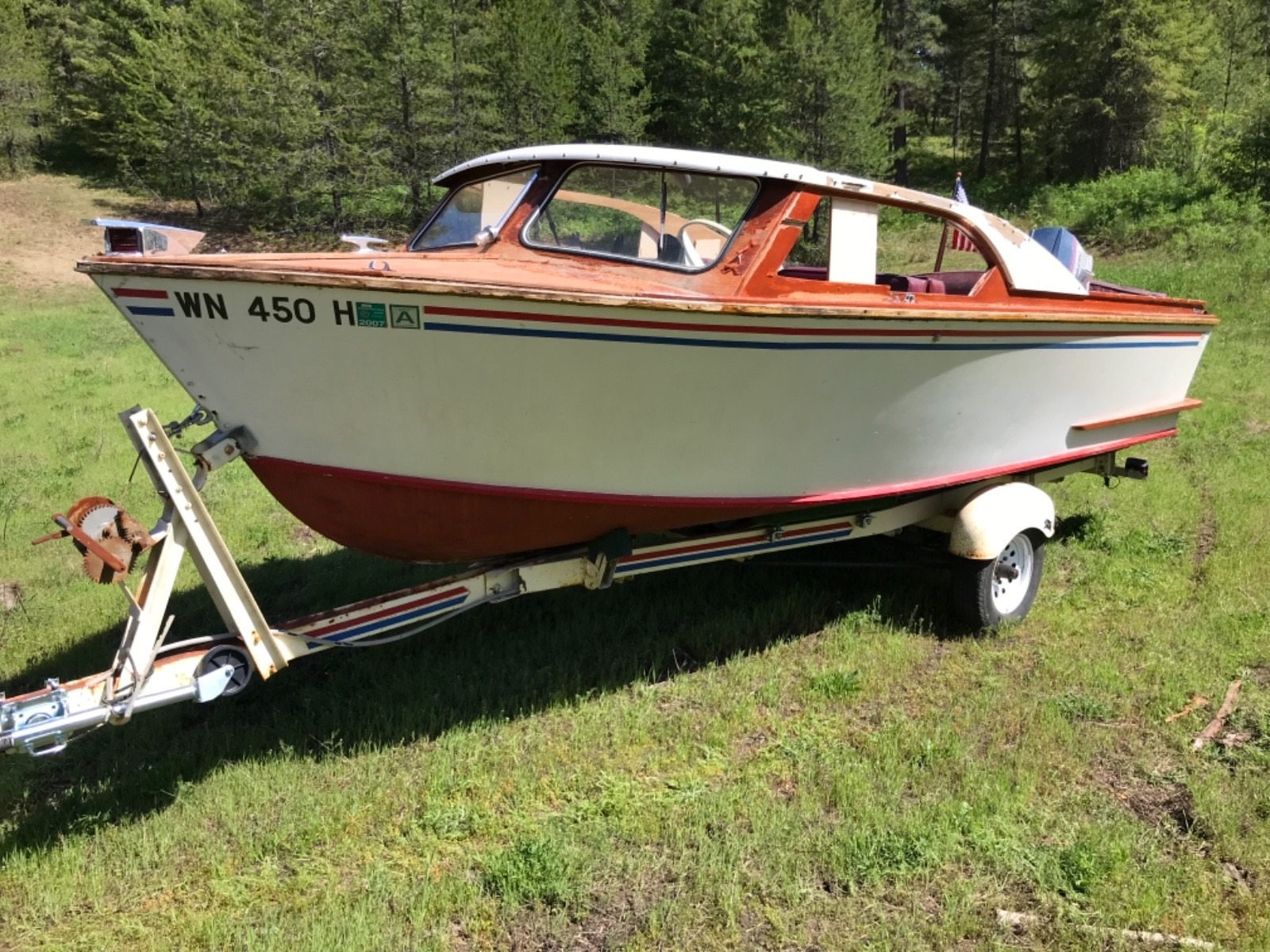 1960 classic wooden wood boat that runs awesome