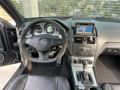 image 4 of interior