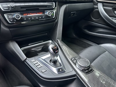 image 5 of interior